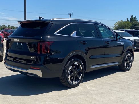 New 2026 Kia Sorento EX AWD/4WD image 3