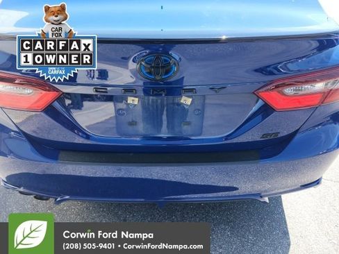 Used 2024 Toyota Camry SE w/ Convenience Package FWD image 13