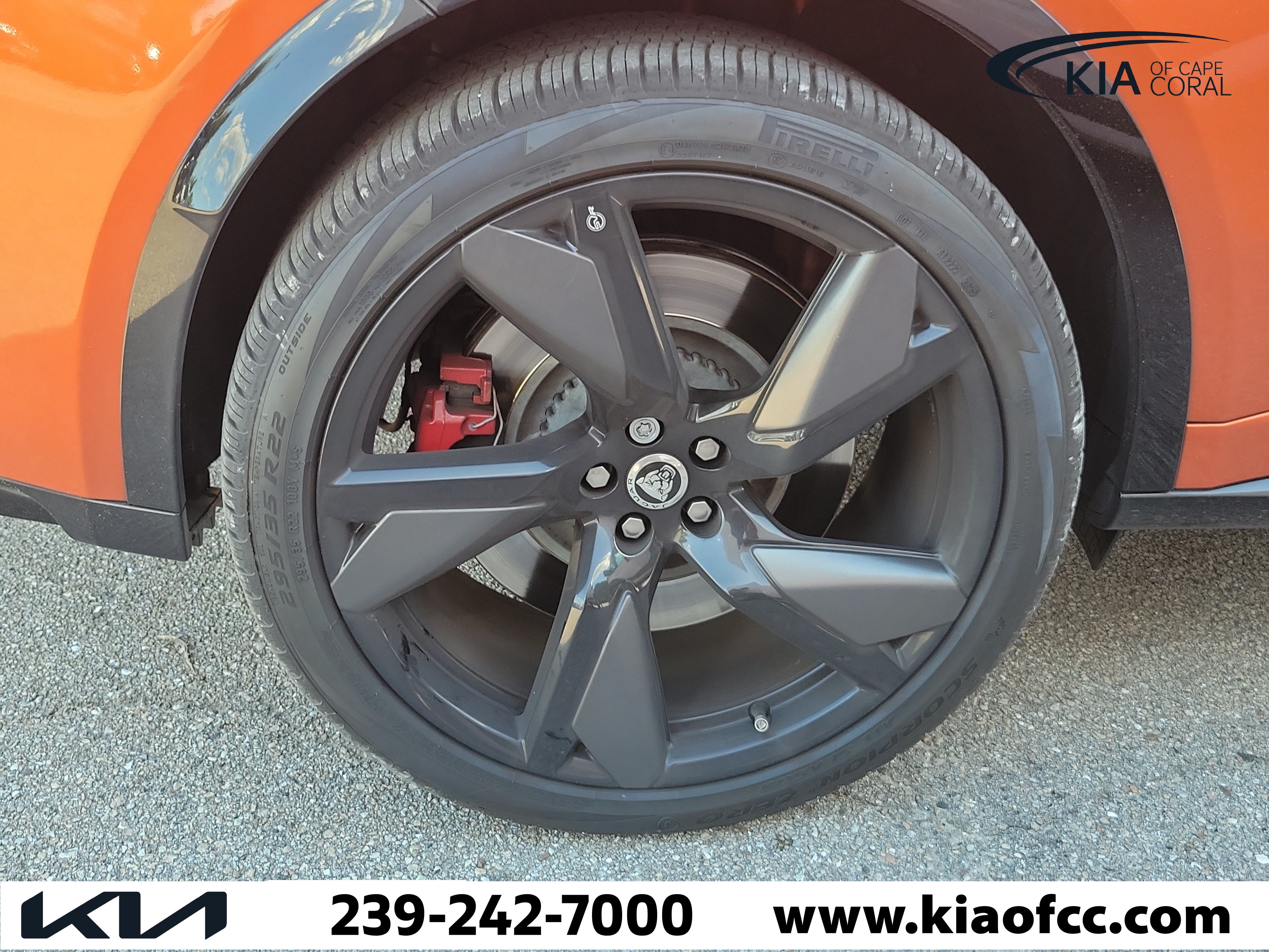 Used 2024 Jaguar F-PACE SVR AWD/4WD image 6