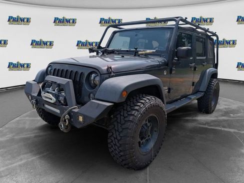 Used 2018 Jeep Wrangler Unlimited Sport S AWD/4WD image 6