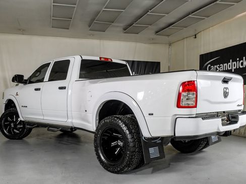 Used 2022 RAM 3500 Tradesman AWD/4WD image 11