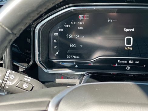 Used 2025 GMC Sierra 1500 SLT image 30