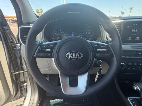 Used 2021 Kia Sportage LX w/ LX Fwd Popular Package image 20