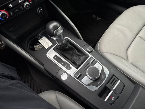 Used 2018 Audi A3 e-tron Premium Plus w/ Premium Plus Package image 27