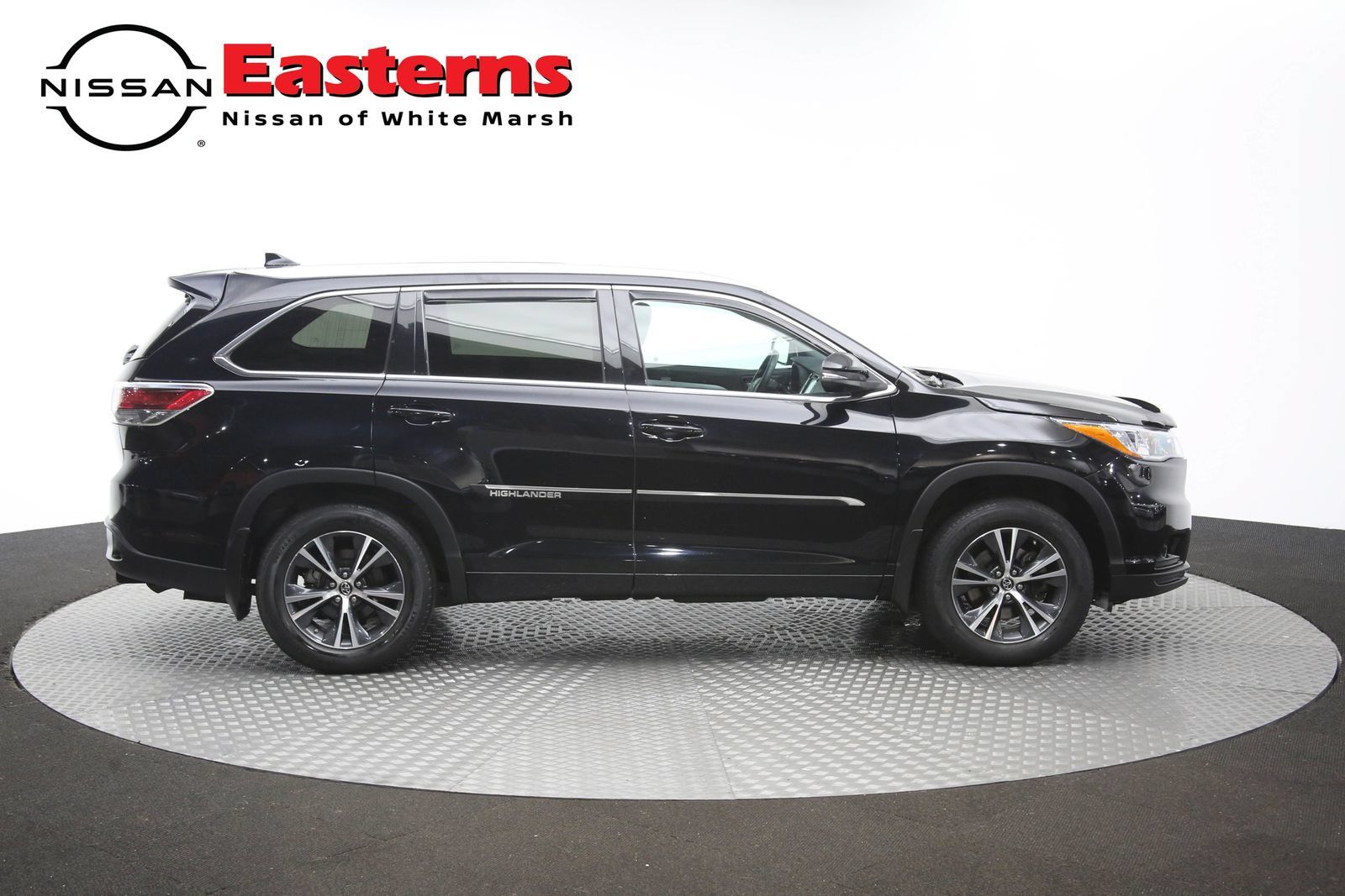 Used 2016 Toyota Highlander XLE AWD/4WD image 42