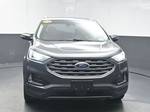 Used 2019 Ford Edge Titanium w/ Cold Weather Package image 3