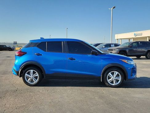 Used 2023 Nissan Kicks S image 6