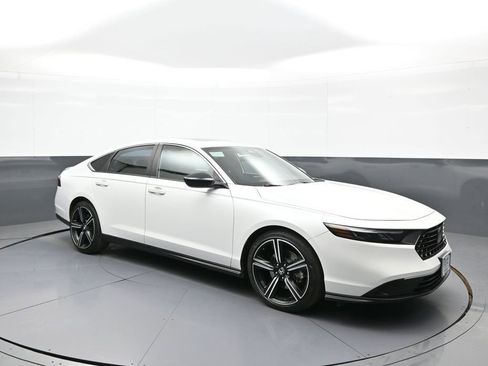 Certified 2023 Honda Accord Sport image 4