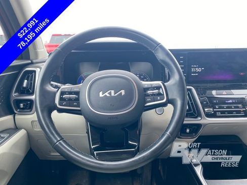 Used 2022 Kia Sorento EX image 17