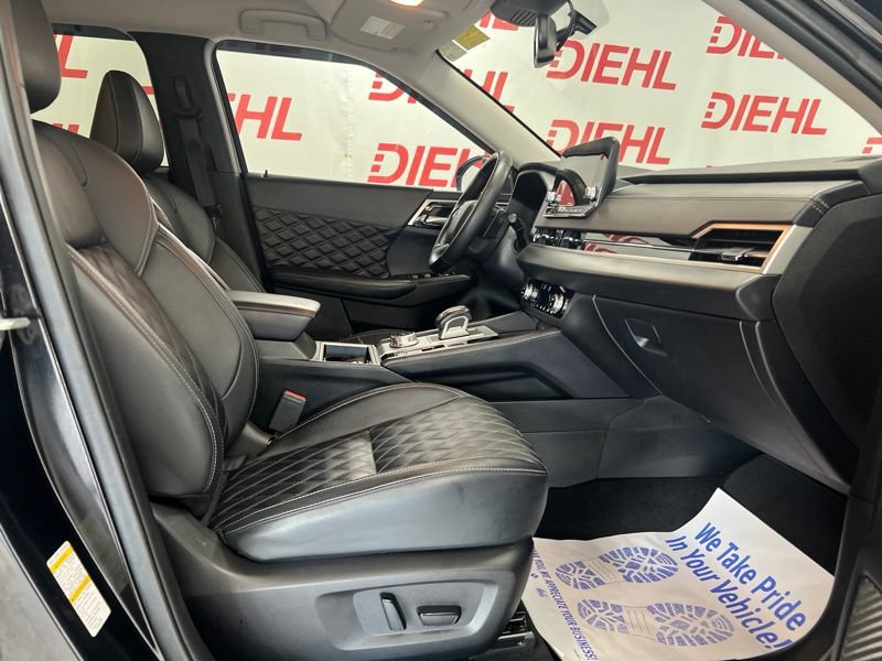 Used 2024 Mitsubishi Outlander SEL AWD/4WD image 13
