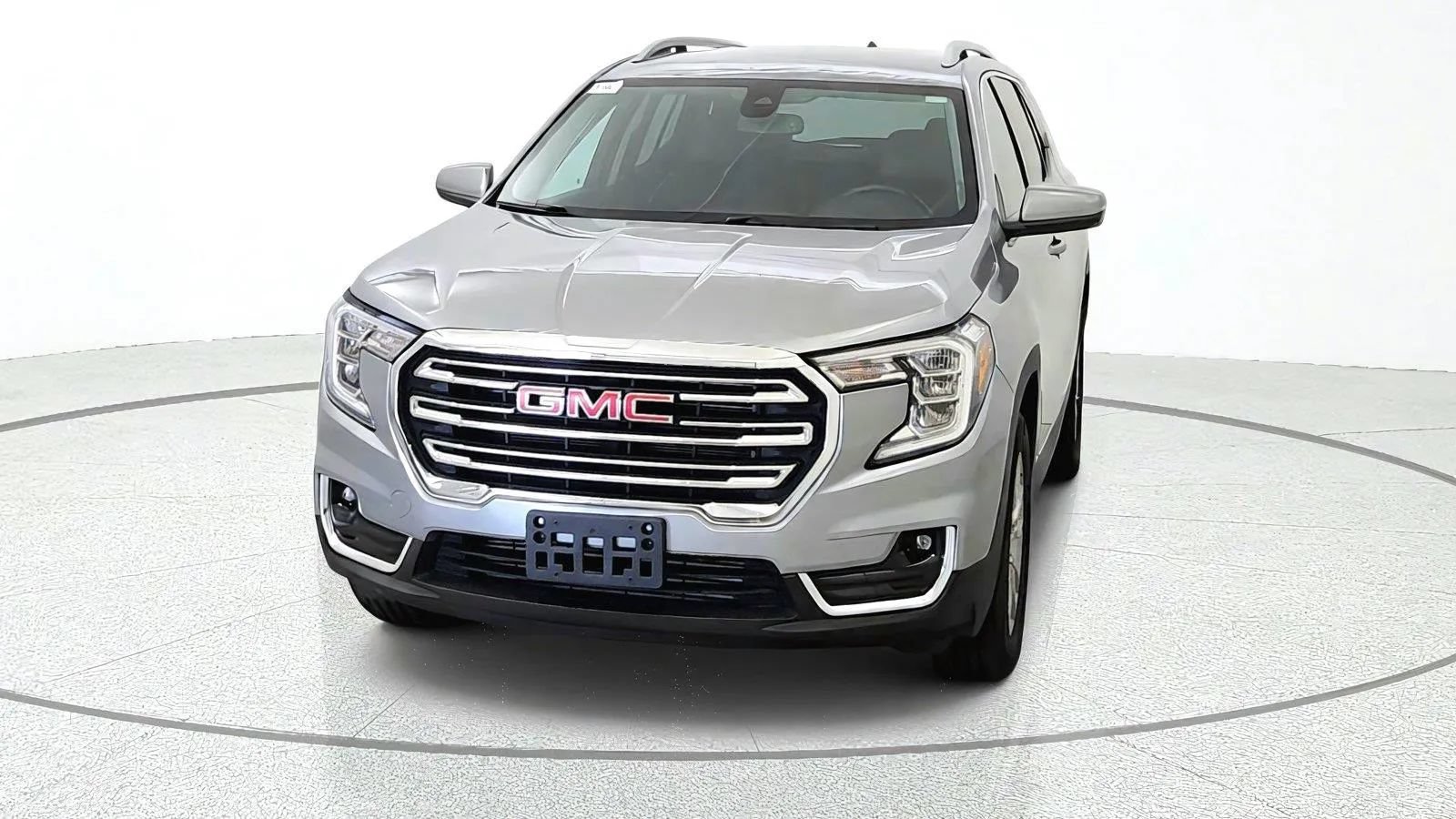 Used 2024 GMC Terrain SLT AWD/4WD image 3