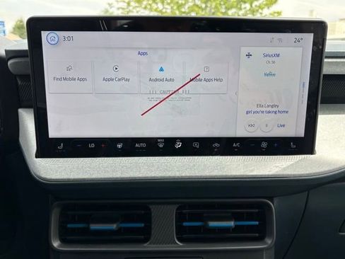 New 2025 Ford Maverick XLT w/ XLT Luxury Package image 35