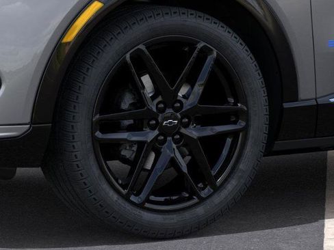 New 2026 Chevrolet Equinox EV RS image 9