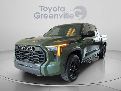 Used 2022 Toyota Tundra SR5 w/ SR5 Premium Package AWD/4WD image 1