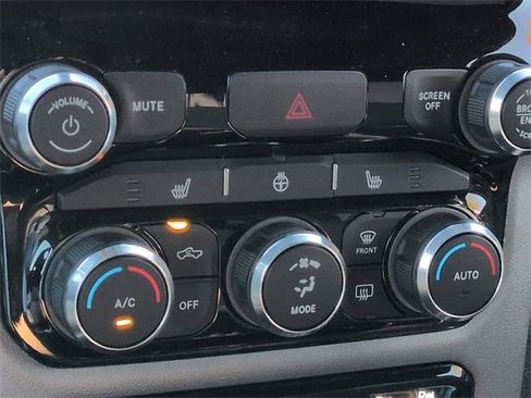 Certified 2022 RAM 1500 Big Horn image 25