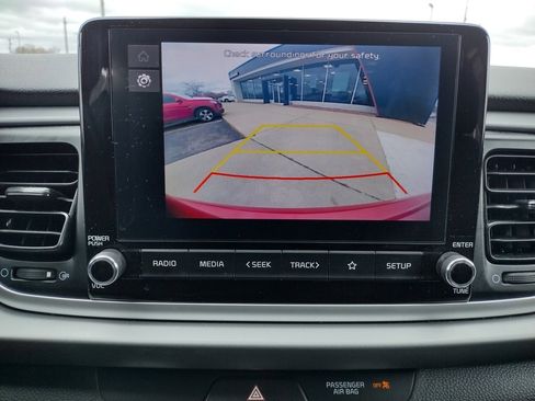 Used 2023 Kia Rio S image 4