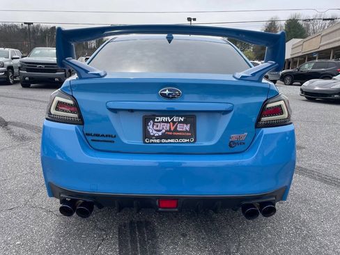 Used 2016 Subaru WRX STI image 10