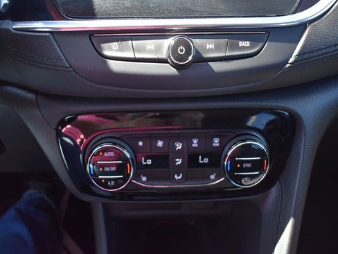 Used 2023 Buick Encore GX Select w/ Sport Touring Package image 15