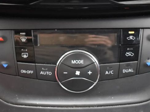 Used 2019 Nissan Sentra SV FWD image 31
