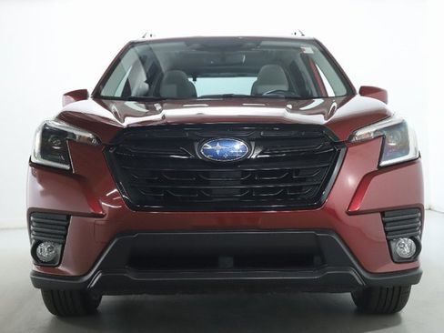 Certified 2023 Subaru Forester Premium image 5