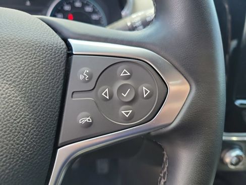Used 2023 Chevrolet Traverse LT AWD/4WD image 27