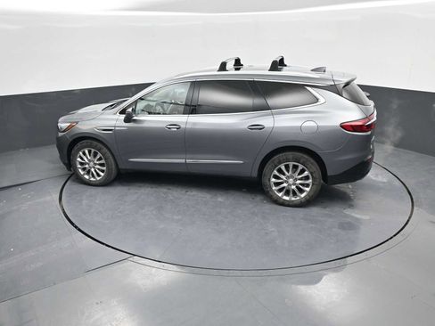Used 2020 Buick Enclave Premium w/ Sun and Sites Package image 30