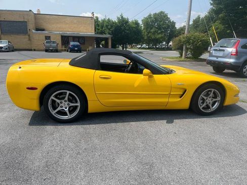 Used 2002 Chevrolet Corvette Convertible w/ Preferred Equipment Group2 image 4