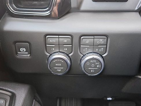 New 2026 GMC Sierra 1500 AT4X AWD/4WD image 18