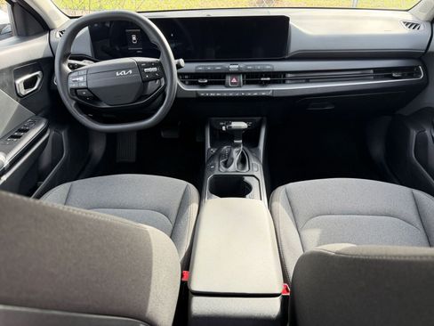 Used 2025 Kia K4 LXS FWD image 40