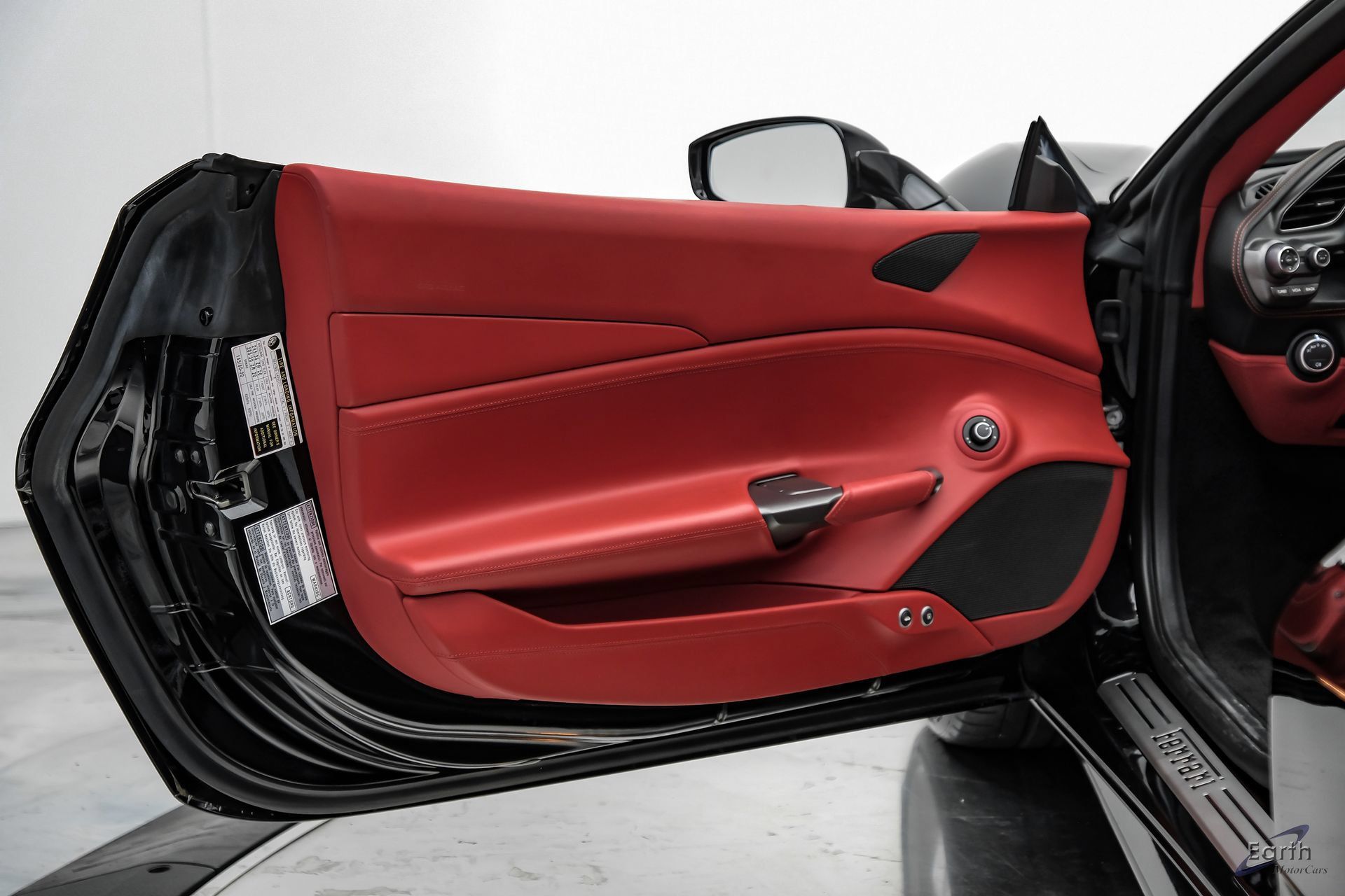 Used 2018 Ferrari 488 Spider RWD image 99