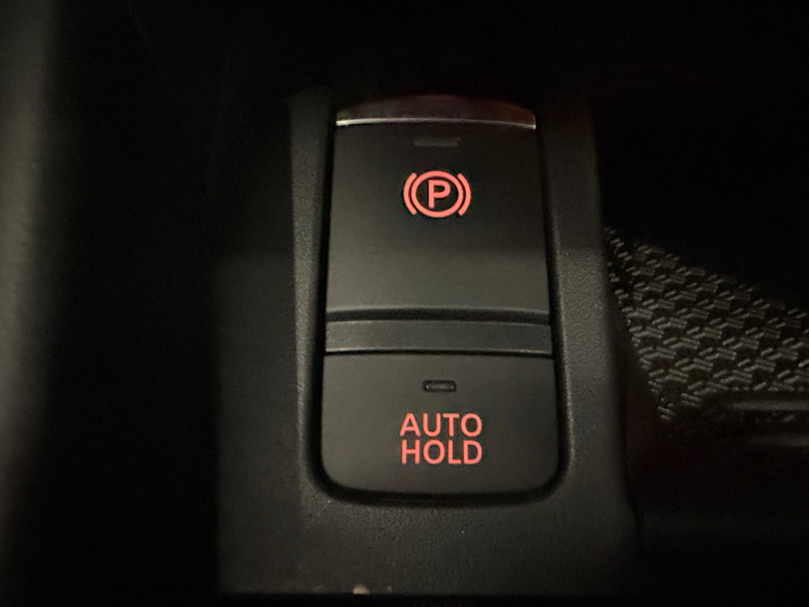 Used 2023 Nissan Kicks SR w/ SR Premium Package FWD image 33