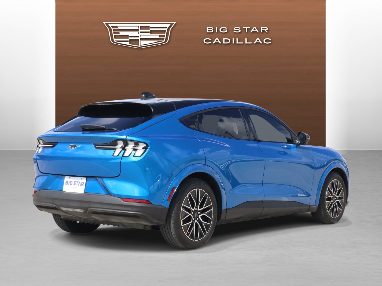 Used 2025 Ford Mustang Mach-E Premium AWD/4WD image 5