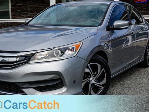 Used 2017 Honda Accord LX image 5