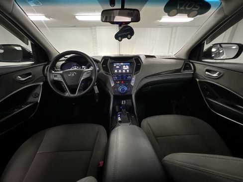 Used 2017 Hyundai Santa Fe Sport FWD image 19