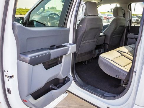 Used 2022 Ford F150 XLT w/ Trailer Tow Package image 18