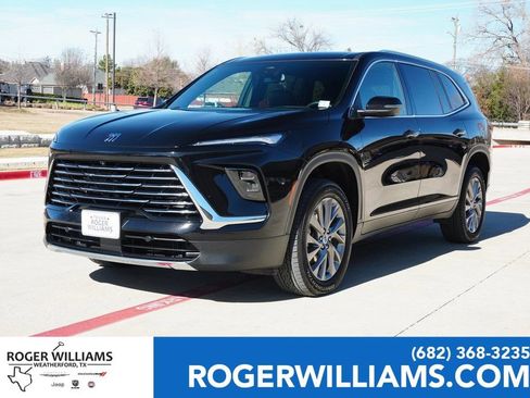 Used 2025 Buick Enclave Preferred image 1