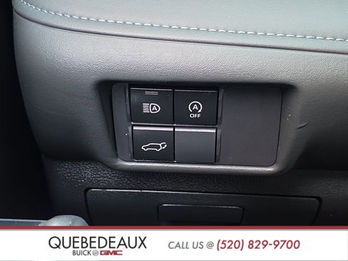 Used 2023 Toyota Highlander LE FWD image 24