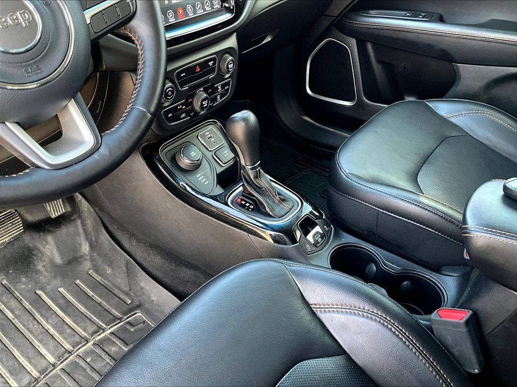 Used 2018 Jeep Compass Limited AWD/4WD image 20
