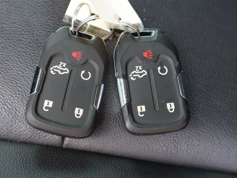 Used 2021 Chevrolet Silverado 1500 LT Trail Boss w/ Convenience Package II image 30