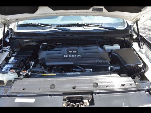Used 2017 Nissan Titan S AWD/4WD image 42