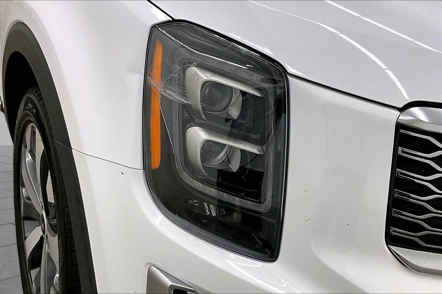 Used 2021 Kia Telluride EX w/ EX Premium Package FWD image 28