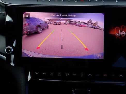 New 2026 Jeep Grand Cherokee Limited w/ Trailer Tow Package image 19