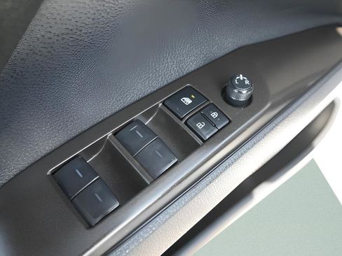 Used 2023 Toyota Camry SE w/ Cold Weather Package FWD image 21