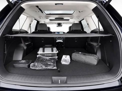 Used 2026 Hyundai Palisade Limited AWD/4WD image 8
