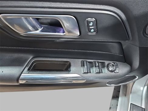 Used 2022 Ford Mustang Premium image 27