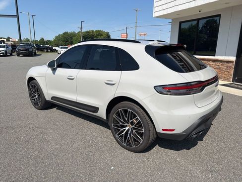 Used 2022 Porsche Macan AWD/4WD image 6