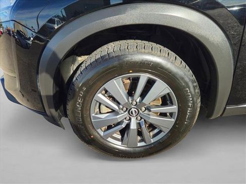 Used 2024 Nissan Pathfinder SV image 21