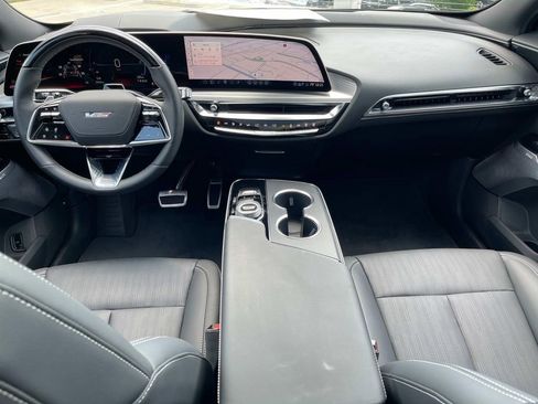 New 2026 Cadillac Lyriq V image 16