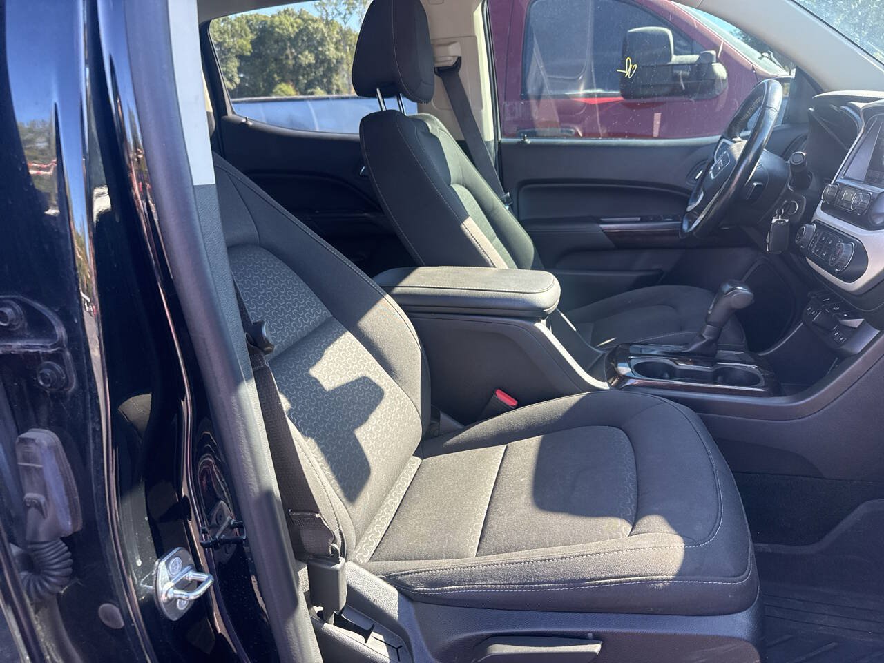 Used 2017 GMC Canyon SLE w/ Nightfall Edition AWD/4WD image 35
