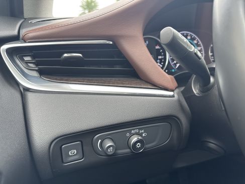 Used 2019 Buick Enclave Avenir w/ Avenir Technology Package AWD/4WD image 24